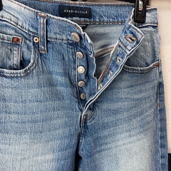 Aeropostale High-Rise 90’s Straight Relaxed Jean Size 4 - Picture 7 of 16
